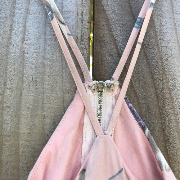 Here Comes the Sun Floral Halter - Picture 5 of 7